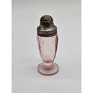 Pink Depression Glass Footed Salt/ Pepper Shaker Jeanette Floral Poinsettia‎